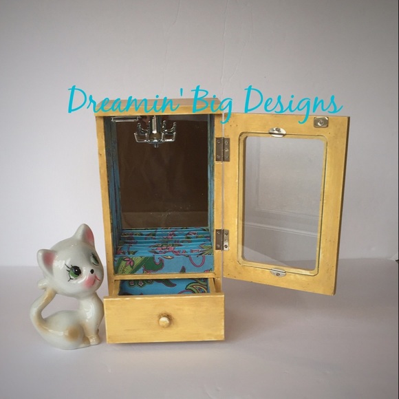 Aged Mustard Hand Painted Jewelry Box - Picture 7 of 8